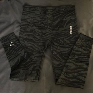 Gymshark adapt animal size medium black/grey